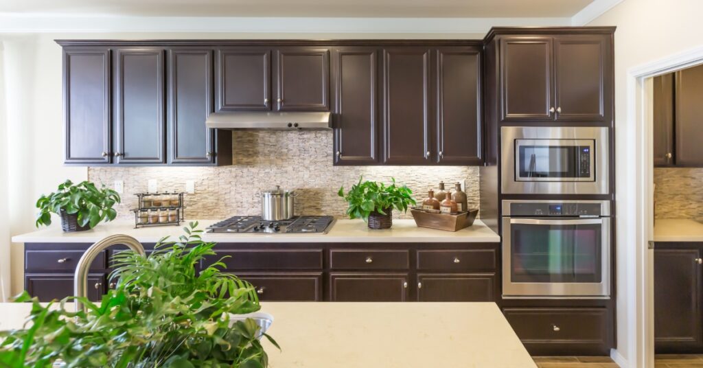 What Is The Difference Between Cabinet Refacing and Cabinet Refinishing?