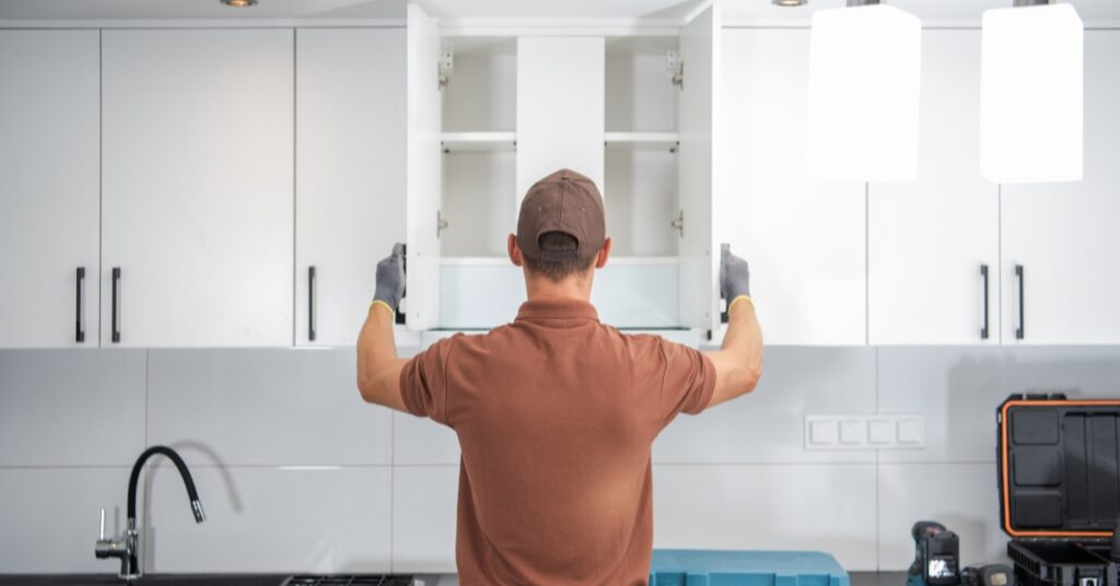 Benefits of Replacing Your Kitchen Cabinets Completely