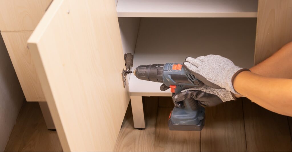Benefits of Changing Out Cabinet Doors Instead of Replacing Cabinets